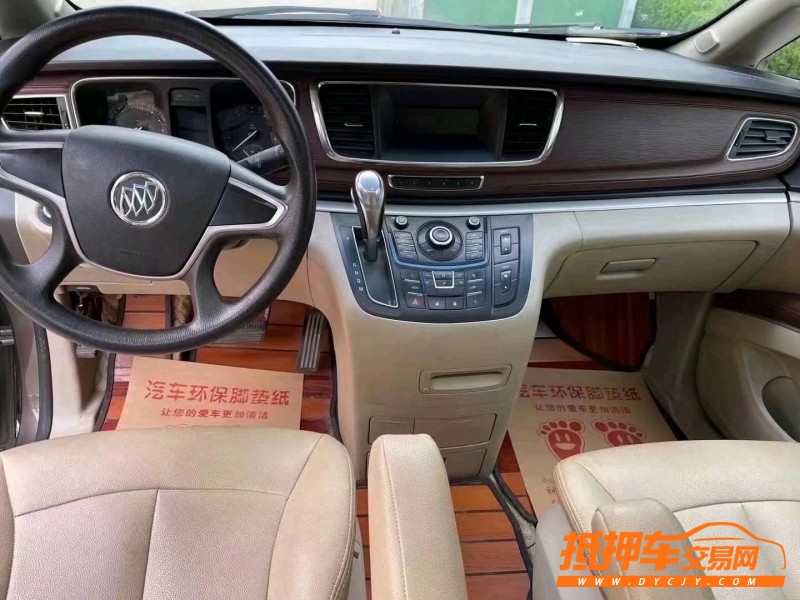 南通15年別克GL85