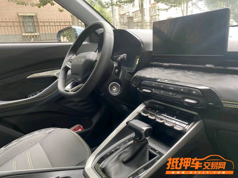 天津21年寶駿RS38