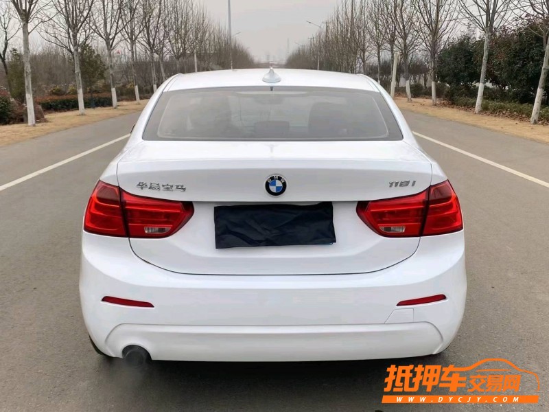 徐州17年宝马1系9