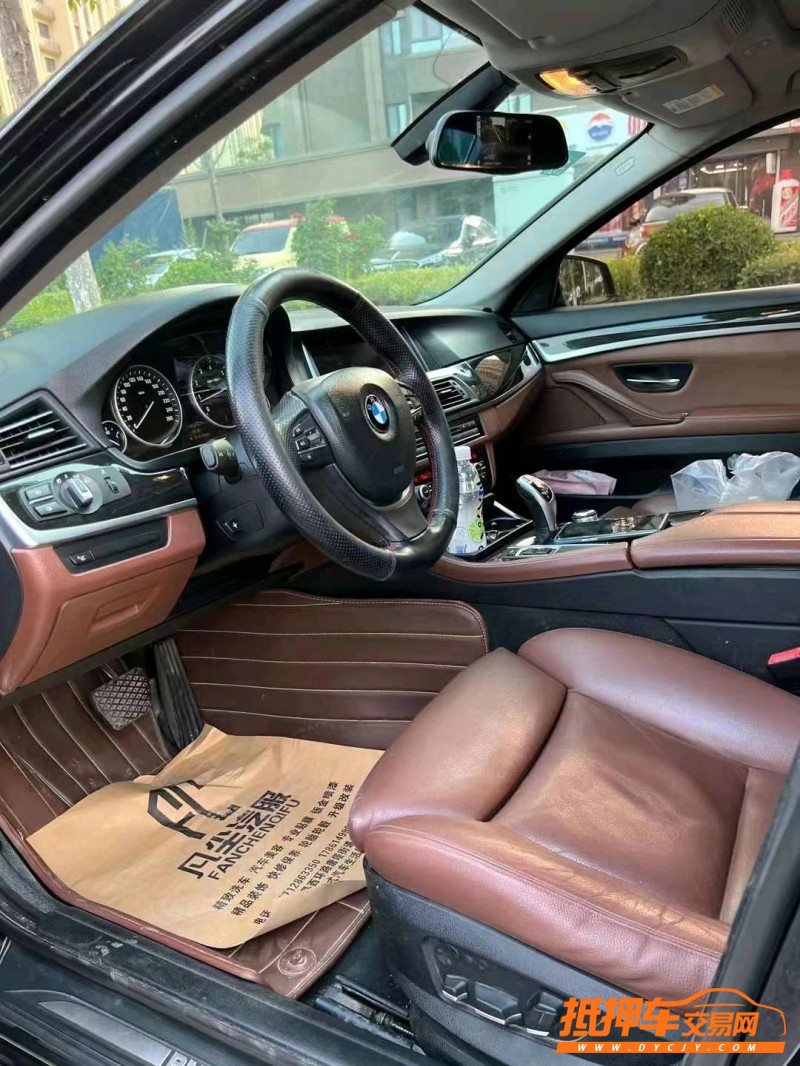 济宁11年宝马5系9