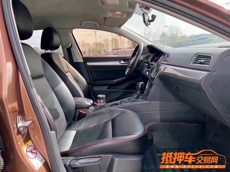 青岛16年大众凌渡6