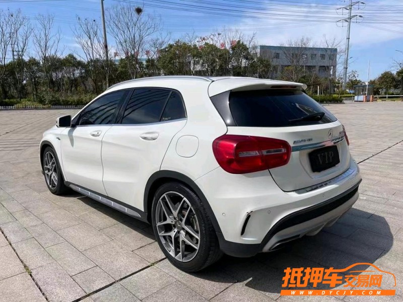 盐城16年奔驰GLA1