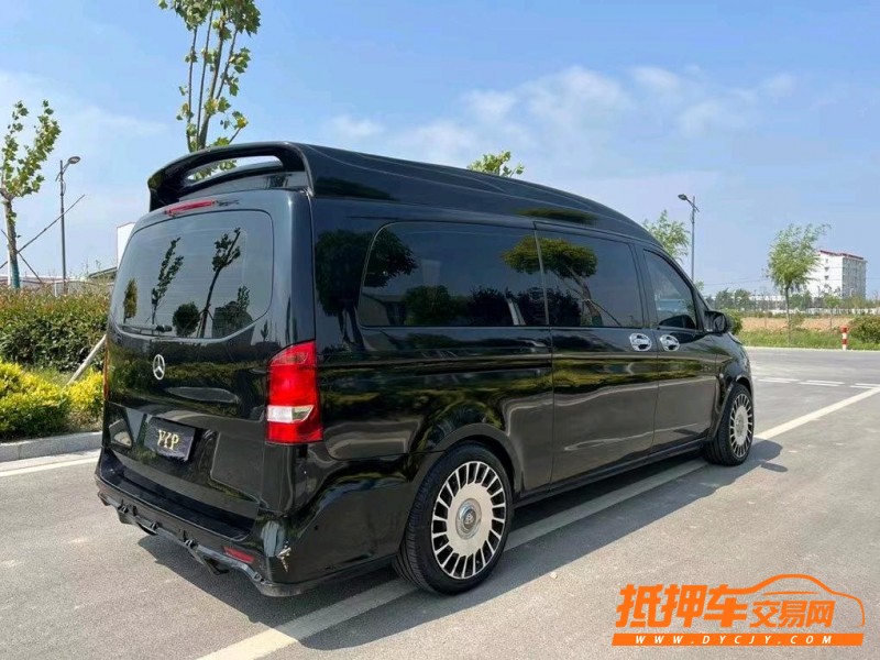 盐城18年奔驰威霆3