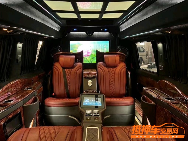 盐城18年奔驰威霆6