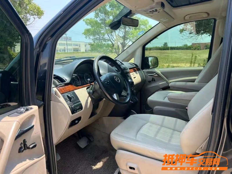 盐城13年奔驰唯雅诺7