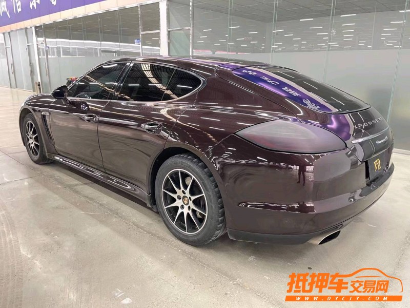 濟寧12年保時捷帕拉梅拉7