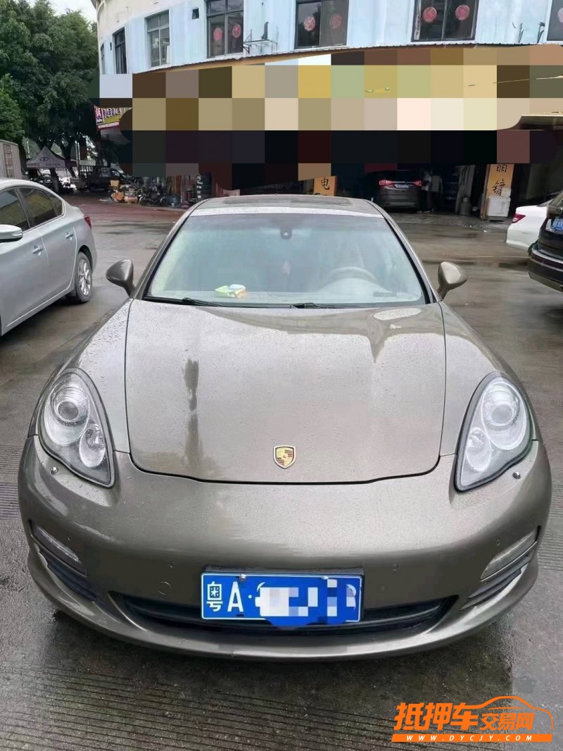 中山11年保时捷帕拉梅拉1