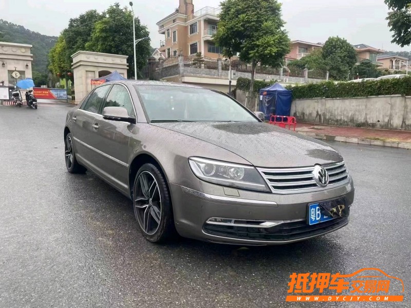 深圳13年大眾輝騰2