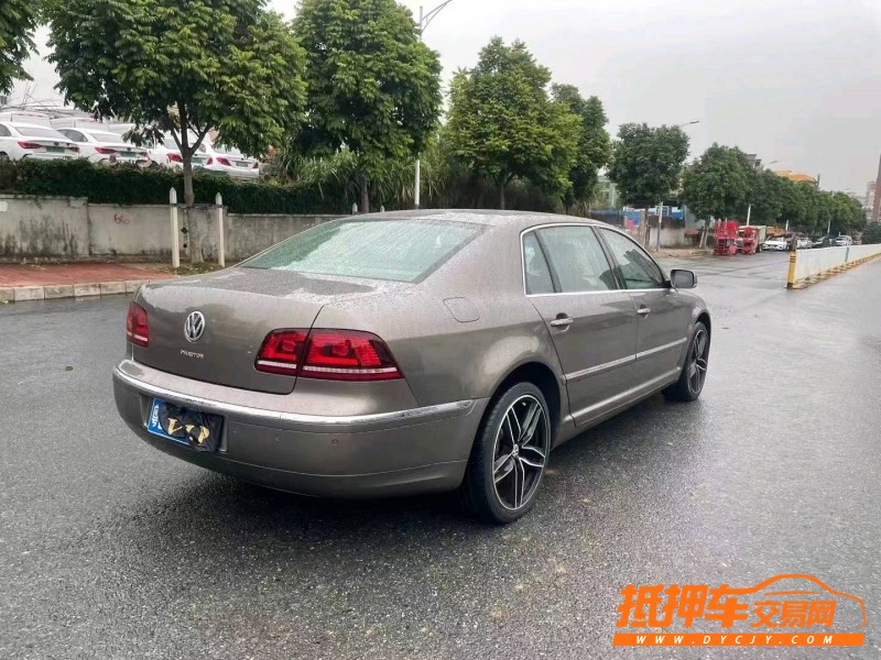 深圳13年大眾輝騰7