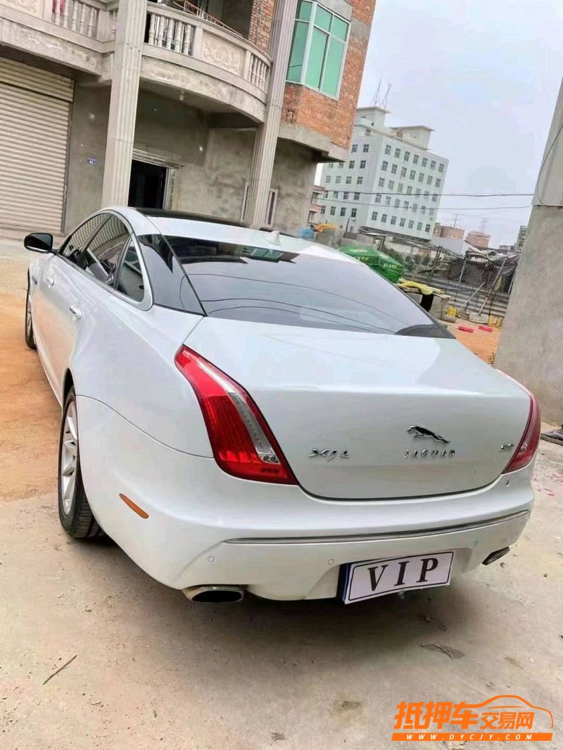 漳州13年捷豹XJL4