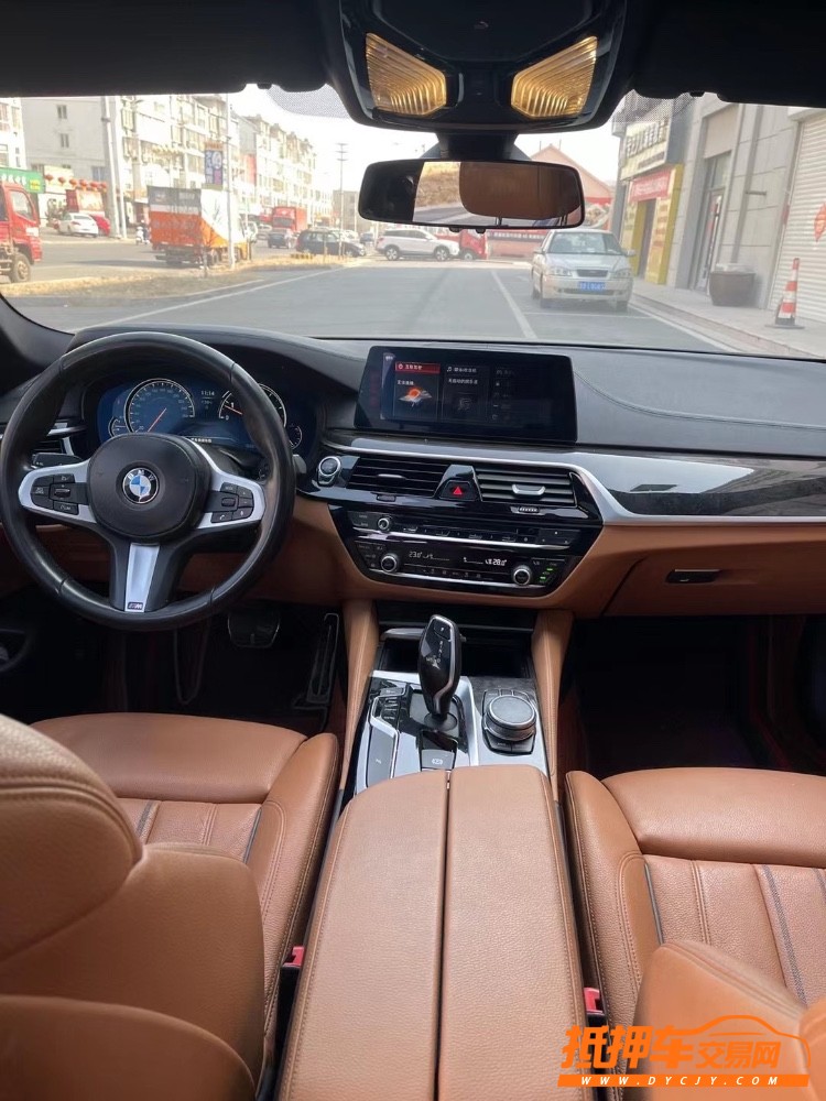 青岛18年宝马5系1