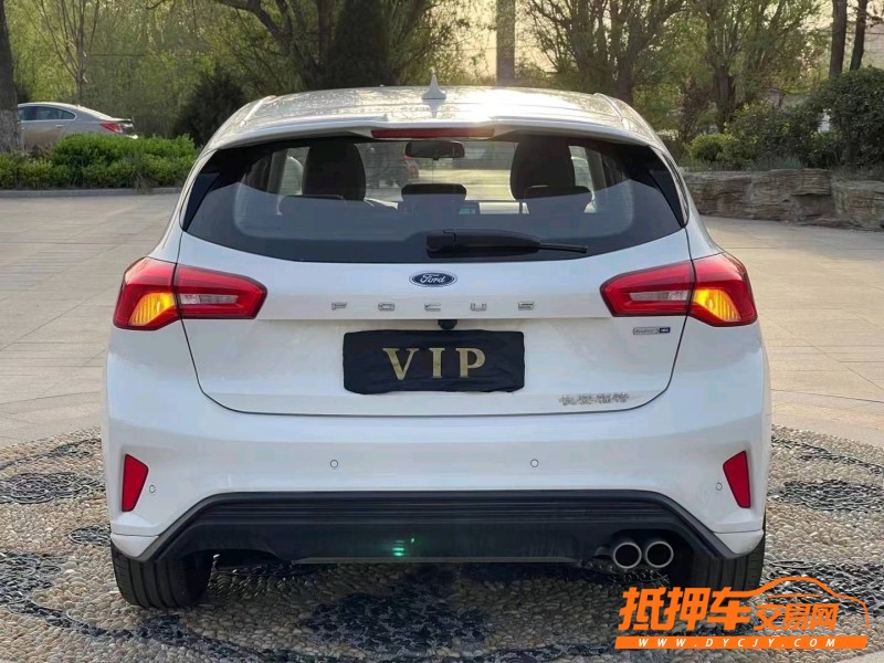 青岛21年福特福克斯9