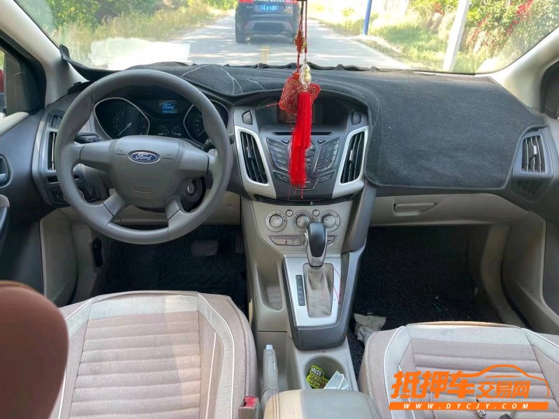 青岛14年福特福克斯4