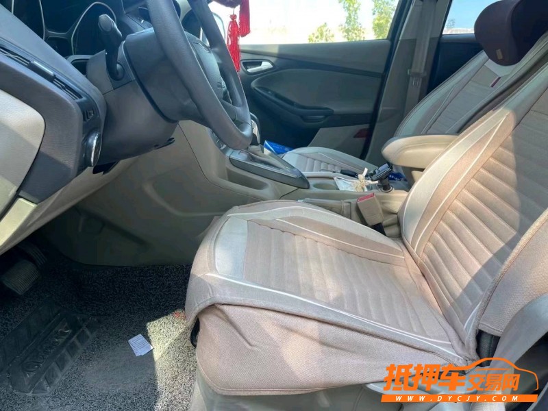 青岛14年福特福克斯6