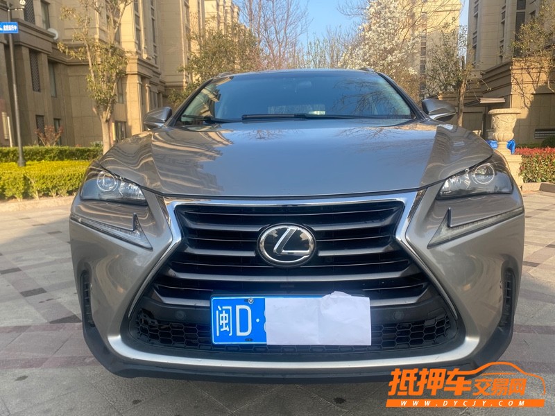 青岛16年雷克萨斯NX1