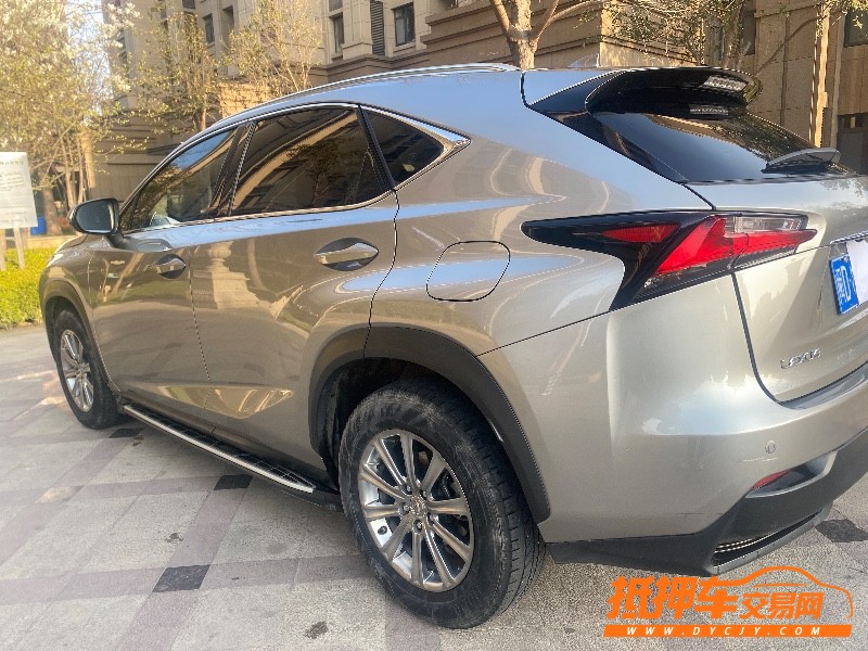 青岛16年雷克萨斯NX7