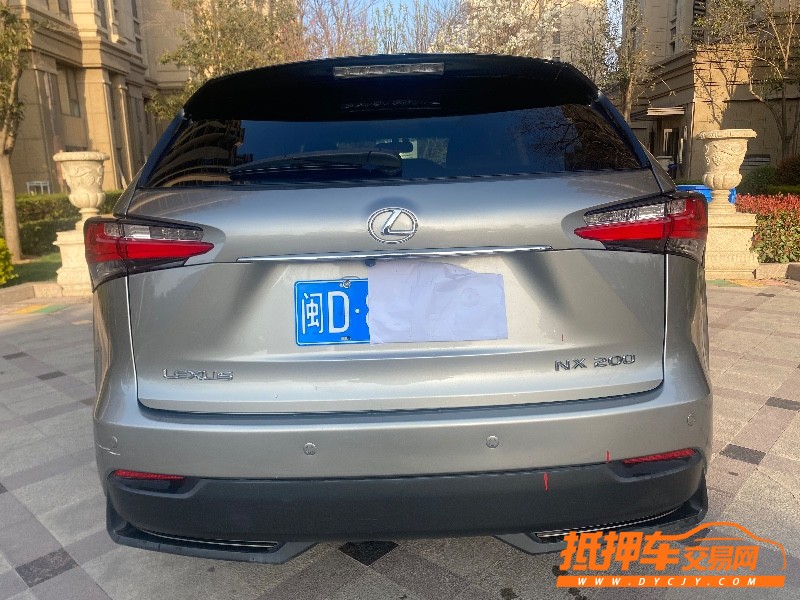 青岛16年雷克萨斯NX8