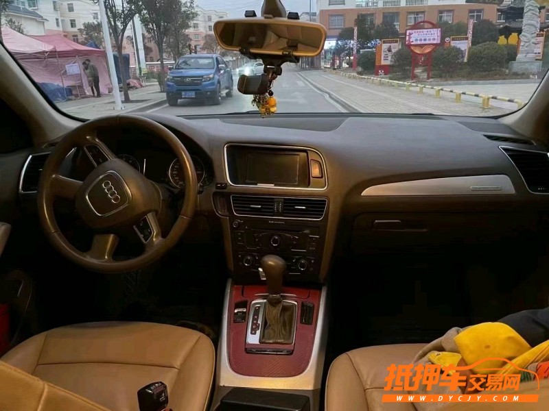 畢節12年奧迪Q56