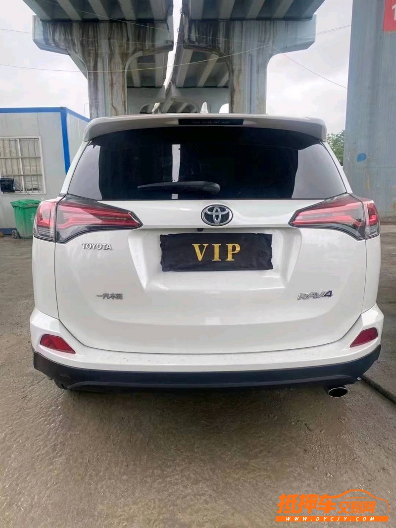 貴陽18年豐田RAV4榮放4
