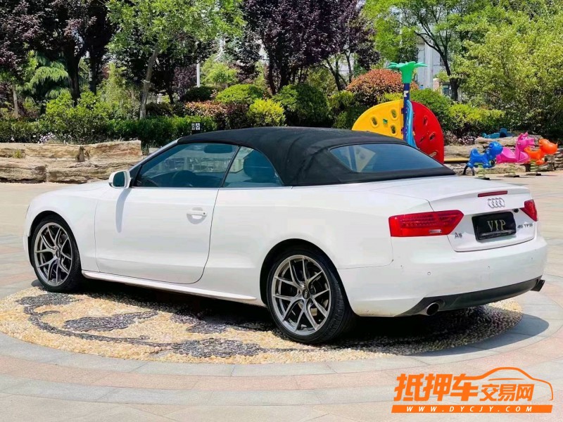 青岛15年奥迪A57