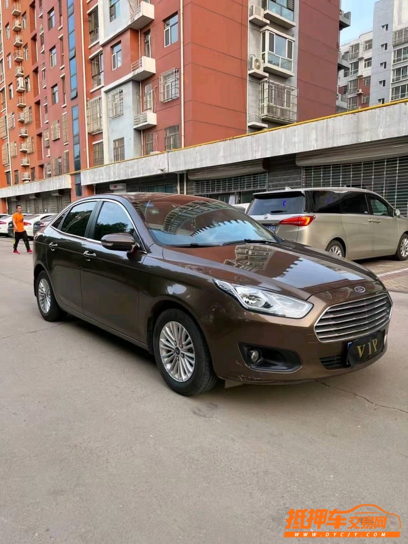 邢台17年福特福睿斯3