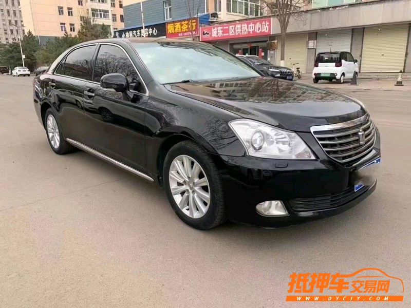 徐州11年丰田皇冠3