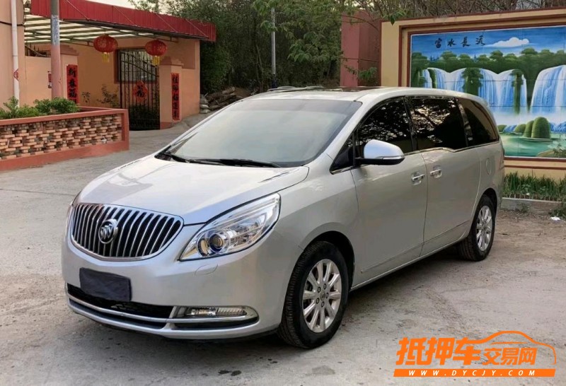 青岛12年别克GL84
