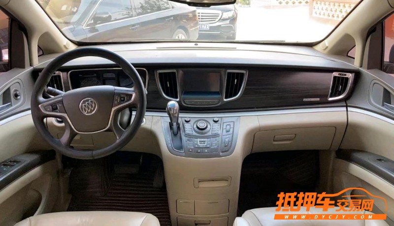 青岛12年别克GL83