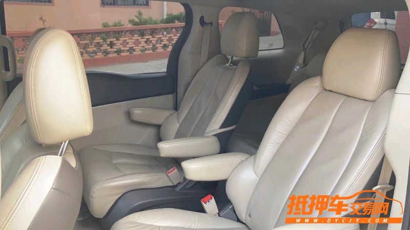 青岛12年别克GL82