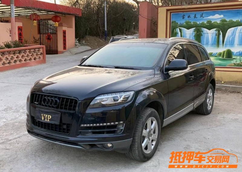 青岛12年奥迪Q73
