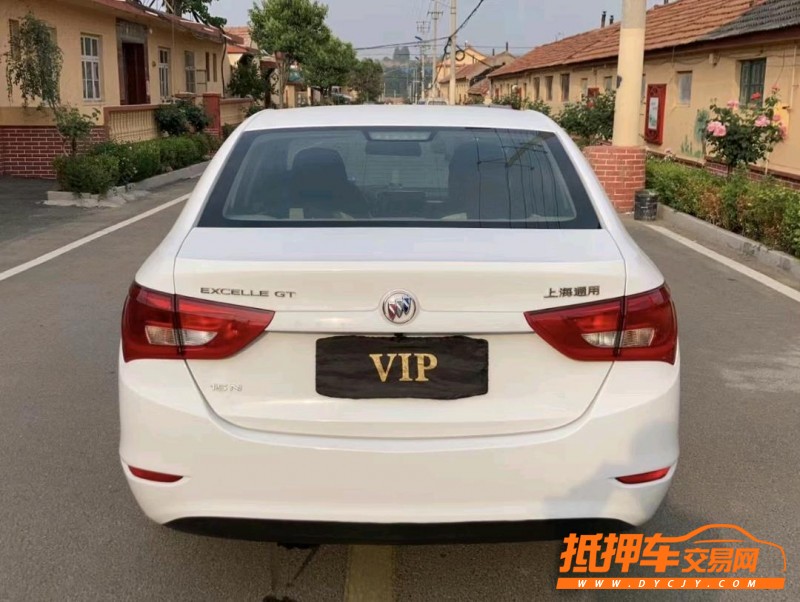 青岛16年别克英朗GT6