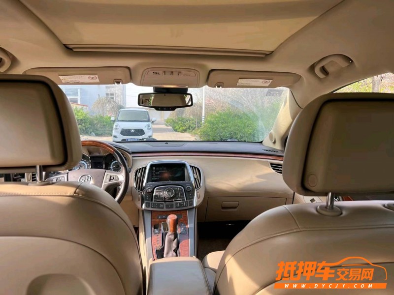 潍坊11年别克君越7