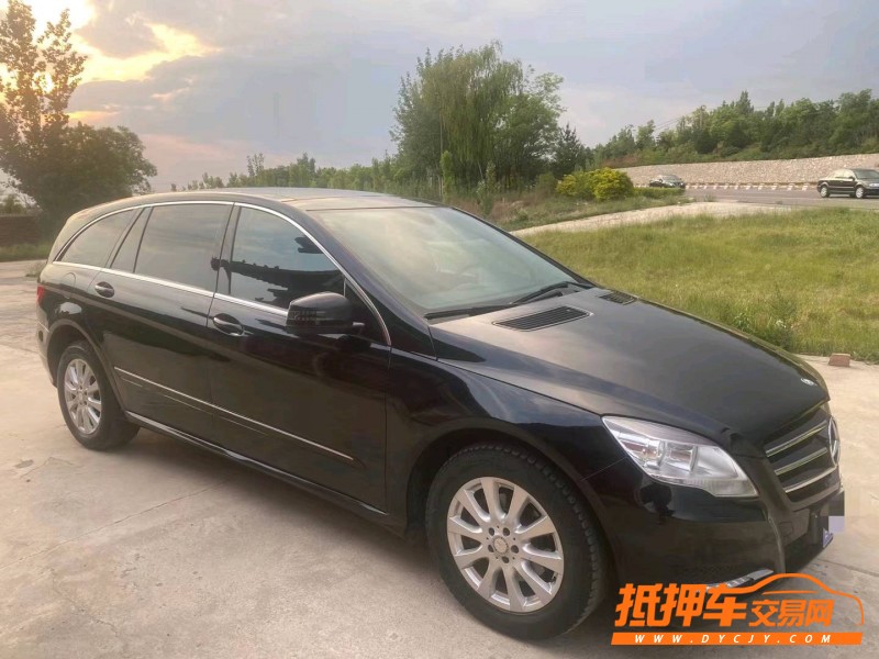 大同14年奔馳R3
