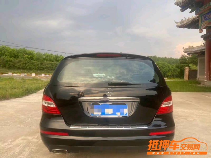 大同14年奔馳R9