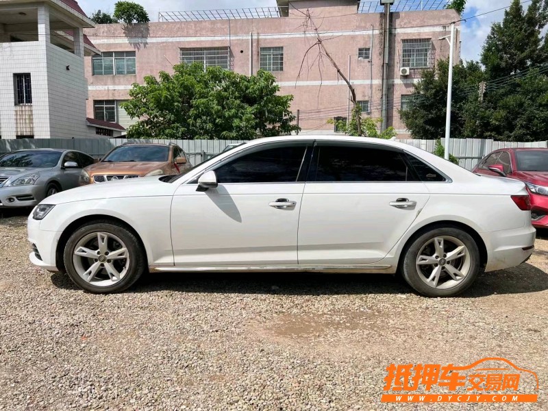 廣州17年奧迪A4L8