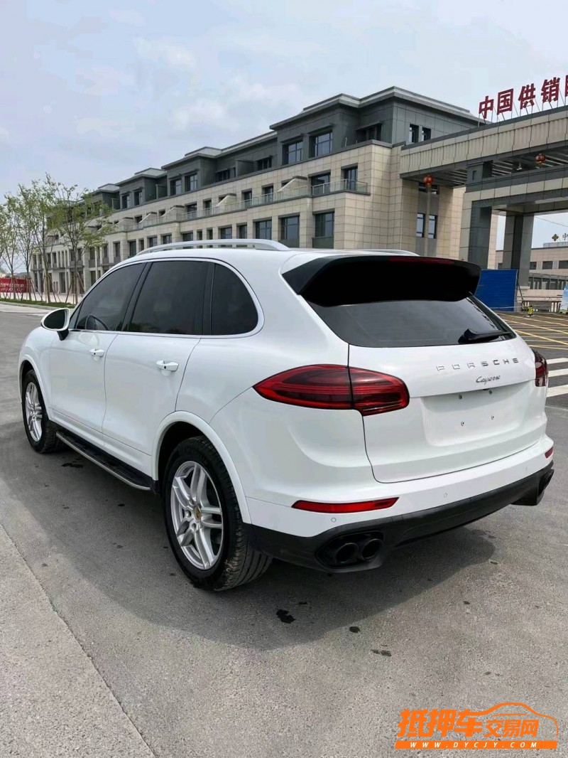 鹽城17年保時捷卡宴8