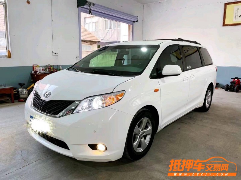 潍坊15年丰田塞纳7
