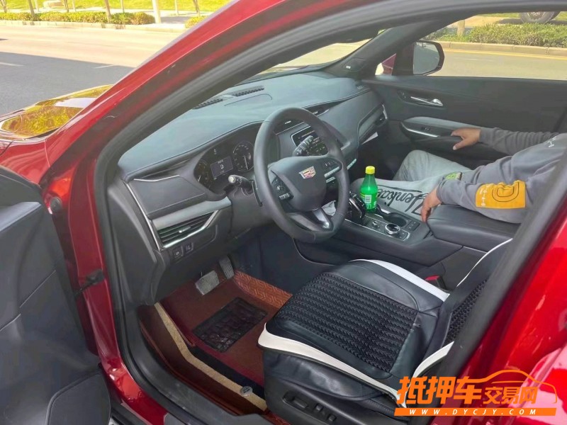 東營21年凱迪拉克XT47