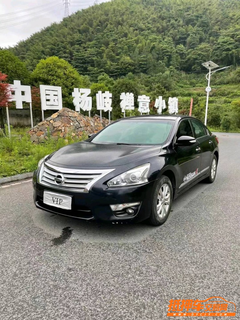 防城港14年日產天籟6