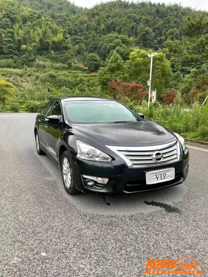 防城港14年日產天籟7