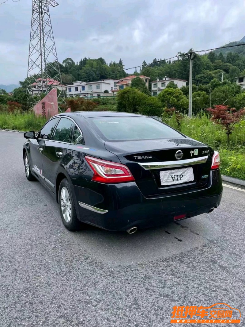 防城港14年日產天籟8