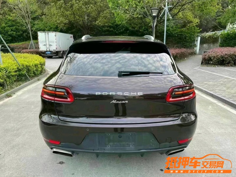 金華14年保時捷Macan7