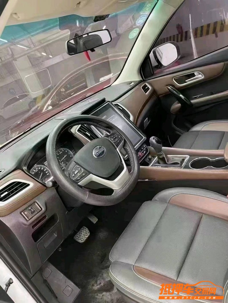 成都19年SWM斯威汽車X76