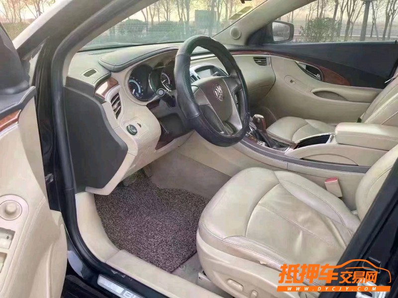 潍坊13年别克君越5