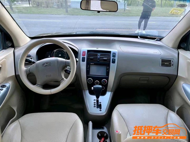 潍坊13年现代途胜6