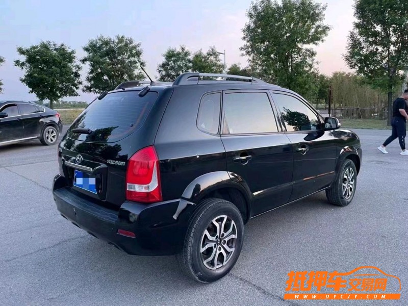 潍坊13年现代途胜9