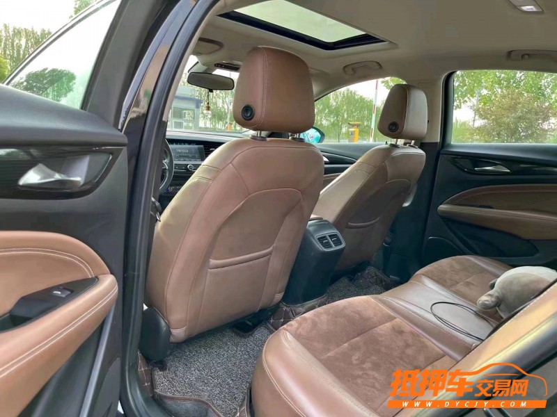 潍坊20年别克君威8