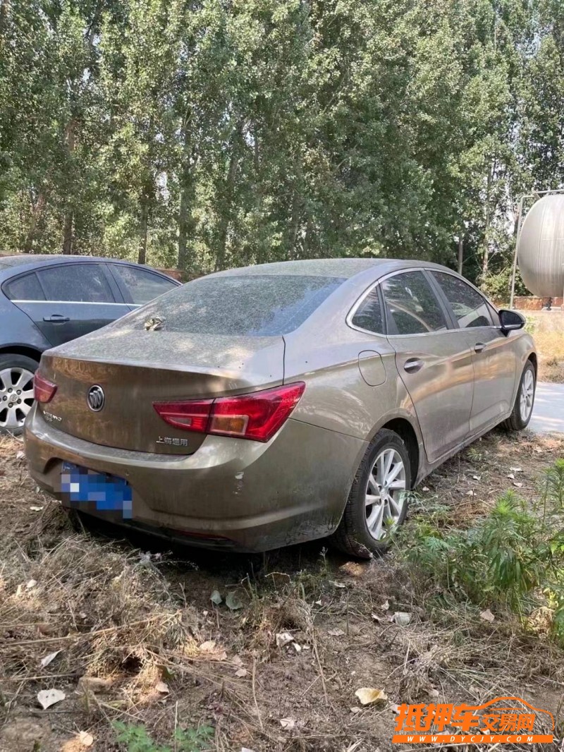 潍坊16年别克威朗5