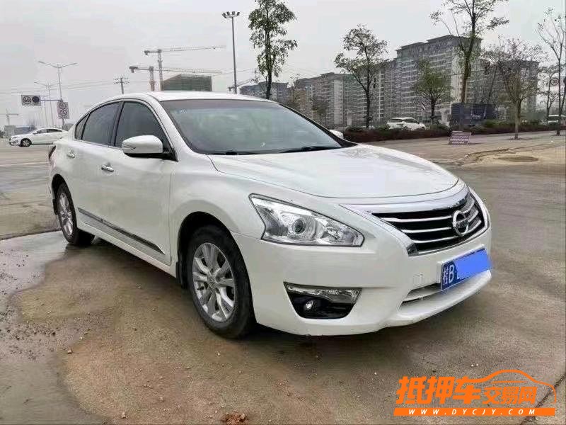 欽州16年日產天籟3