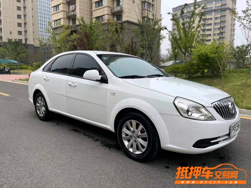 徐州16年别克凯越3